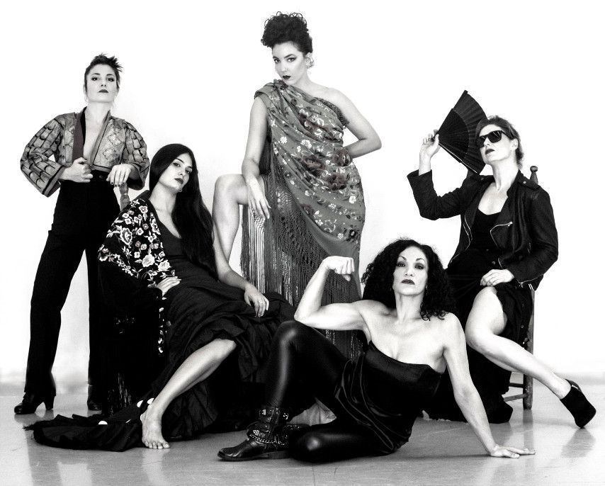 Imagen promocional con el elenco de baile de 'Flamenca391', la nueva obra de Estévez/Paños y compañía.