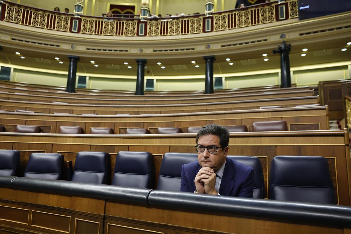 El Congreso debate el decreto de RTVE a pesar del rechazo de la oposición.