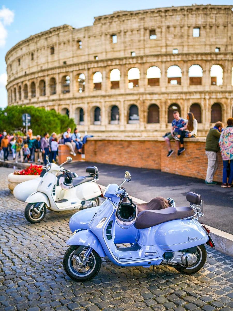 Boca de la Verdad - Coliseo y vespa