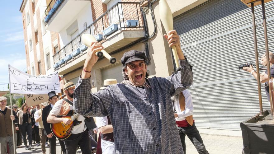 Sant Vicenç puja en massa a un viatge històric per dos centenaris