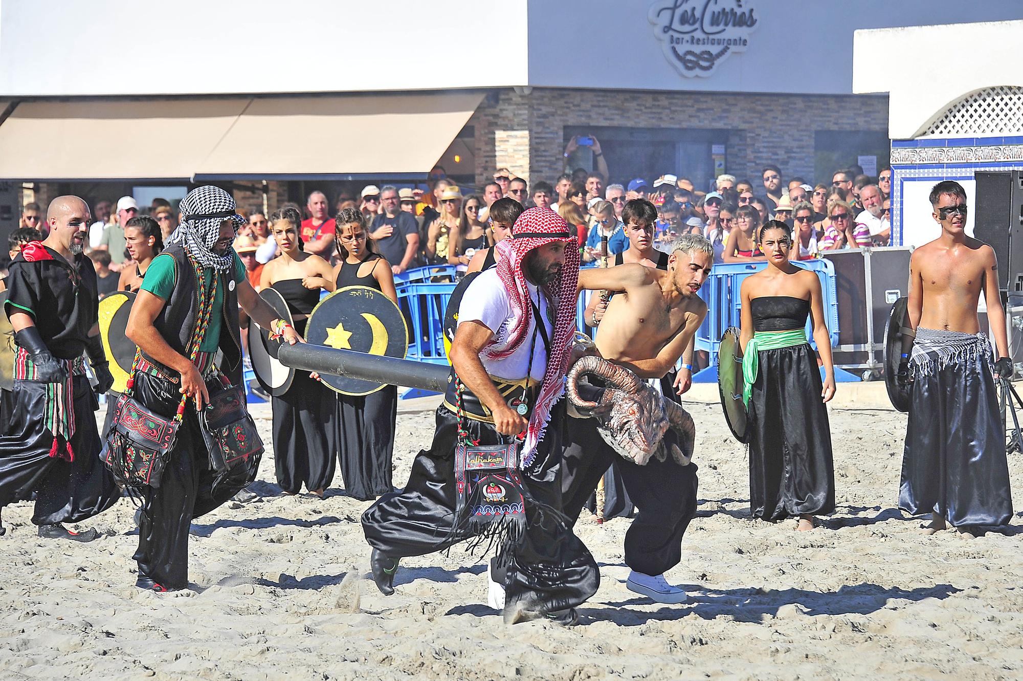 FIESTAS SANTA POLA. Asalto moro en la playa de Levante.