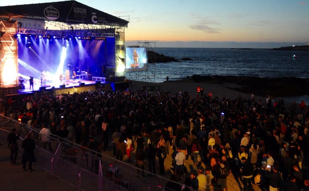 Kaiser Chiefs traen a 20.000 personas en Riazor