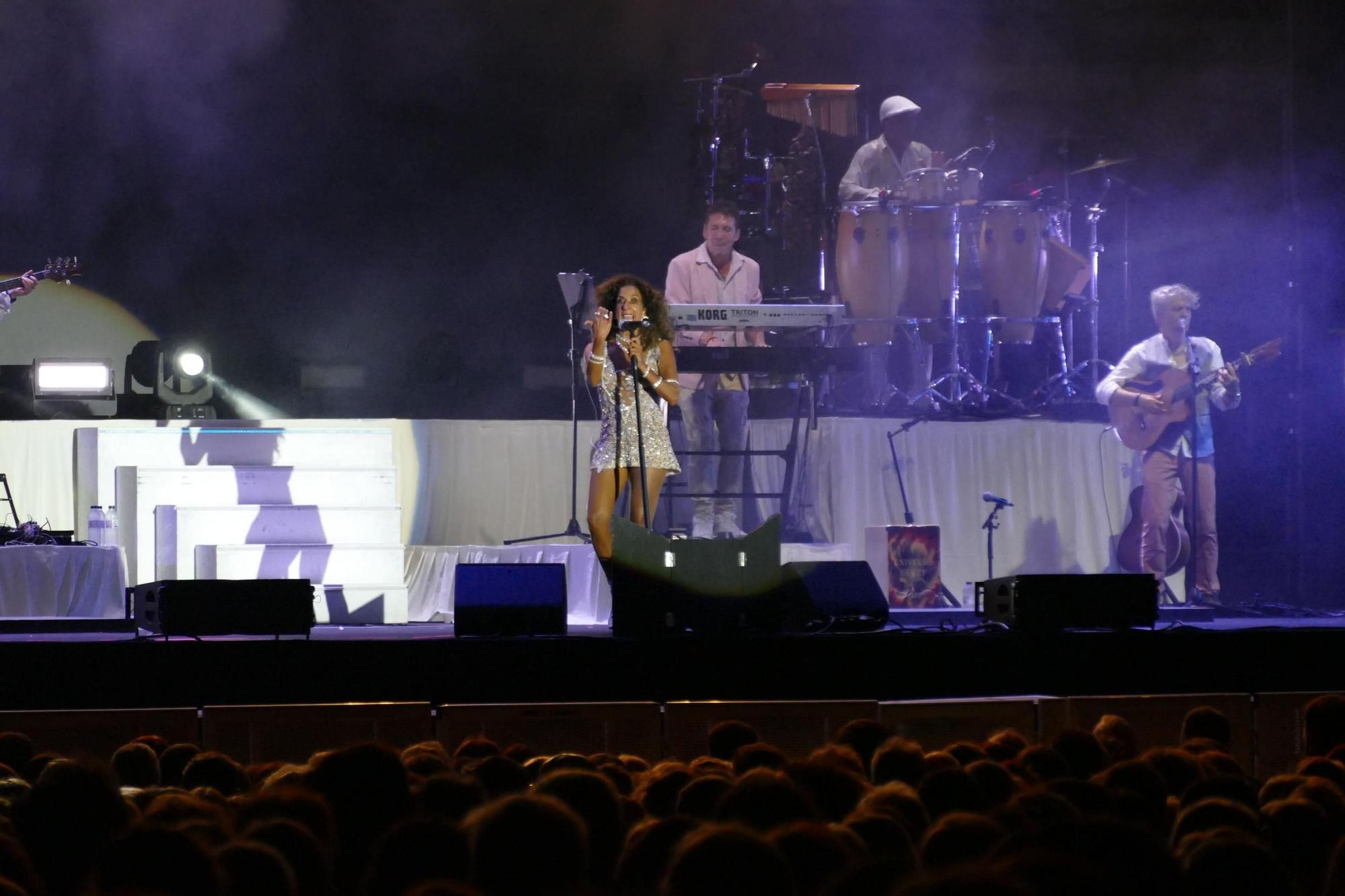 Roses es rendeix davant Rosario Flores a Sons del Món