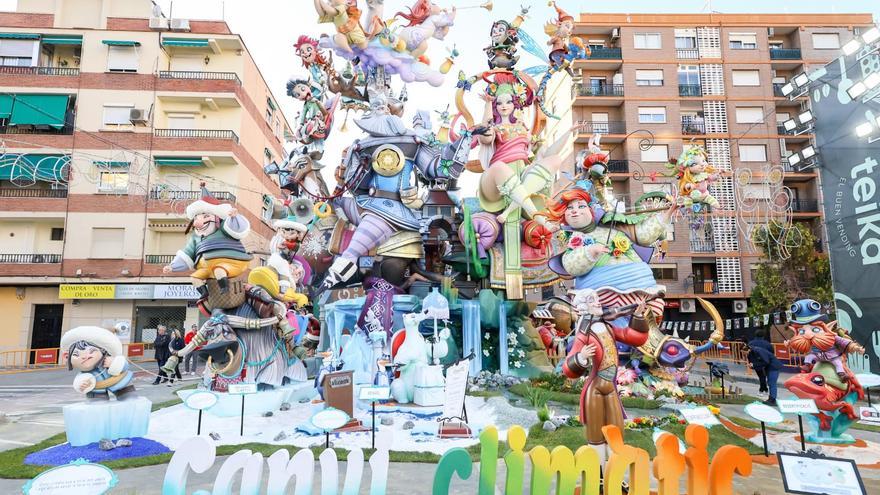 Falla Monestir de Poblet-Aparicio Albiñana (l&#039;Antiga de Campanar)