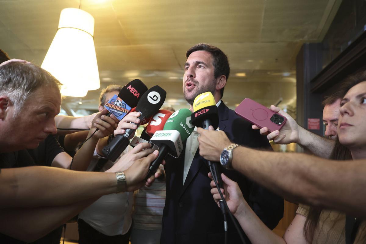 Riquelme confirma a BCN la tornada de Raúl al Madrid