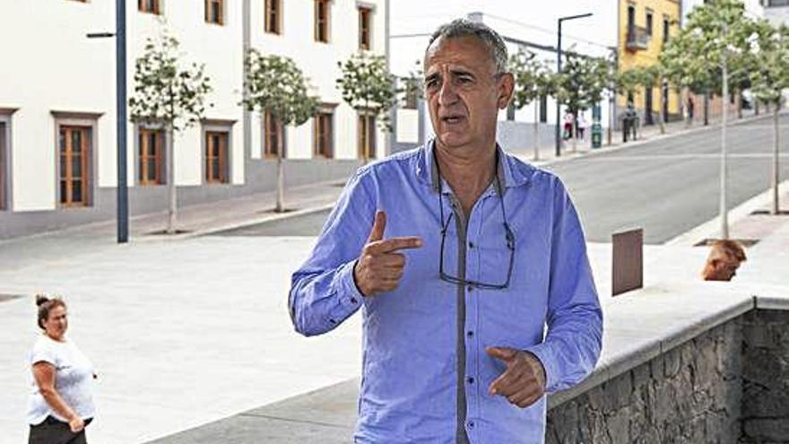 Raúl Fernández Carreño, presidente de la plataforma Salvar el Oliva Beach.
