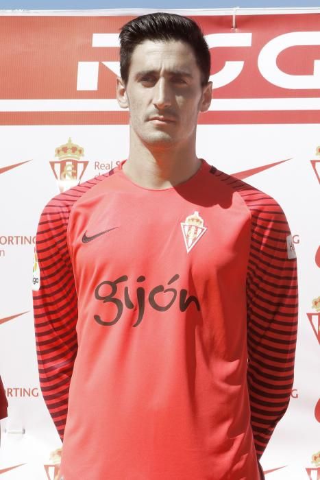 Presentación de la nueva equipación del Sporting para la temporada 2016/2017