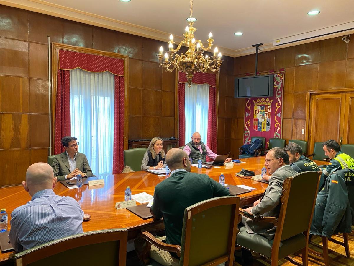 Reunión en la Subdelegación del Gobierno de Zamora para planificar la romería de La Hiniesta
