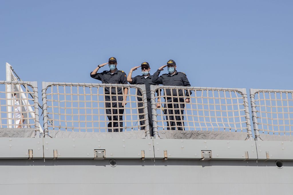 Marineros del "Furor" vuelven con sus familias a Cartagena tras cuatro meses de lucha contra la piratería