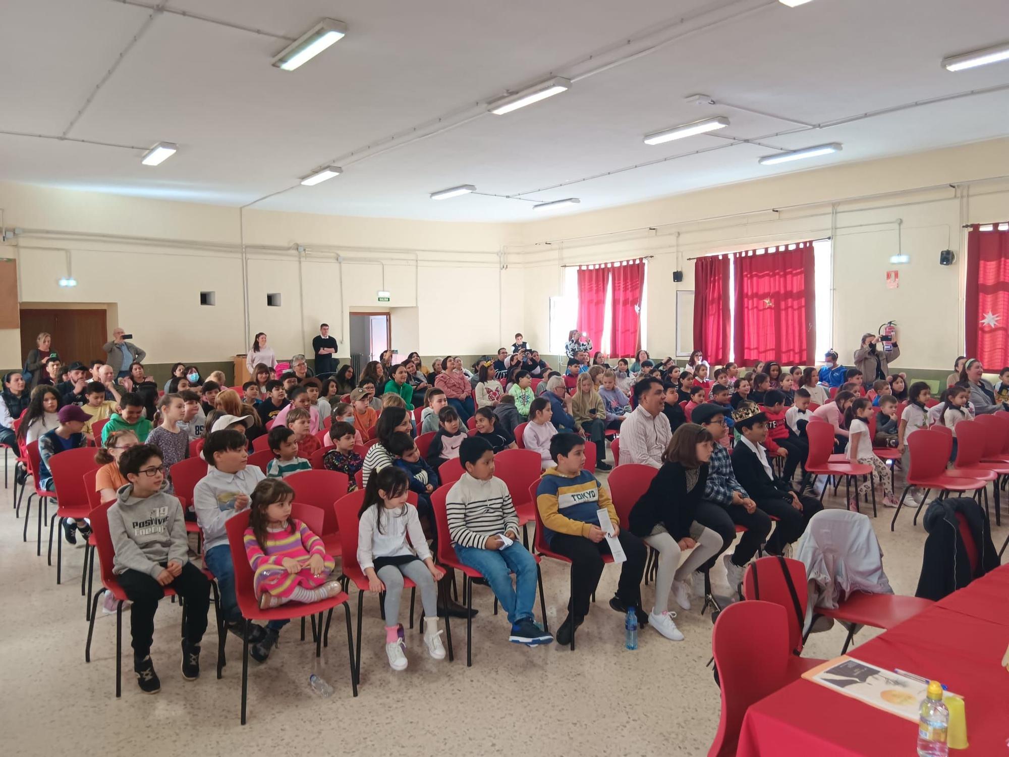 El certamen de poesía del colegio Los Campos, en imágenes