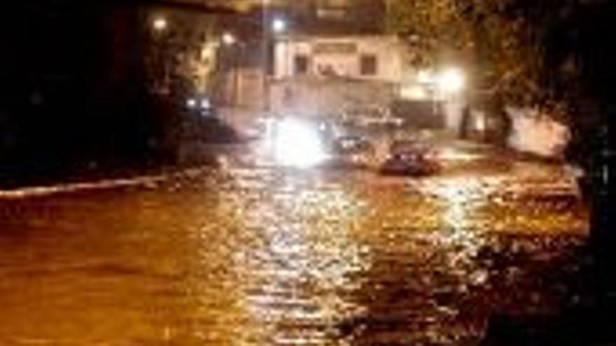 Los aguaceros en Cáceres y Badajoz causan inundaciones