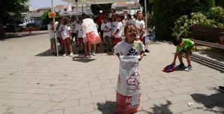 Escolares de tres centros recuperan los juegos tradicionales en Villanueva de Córdoba