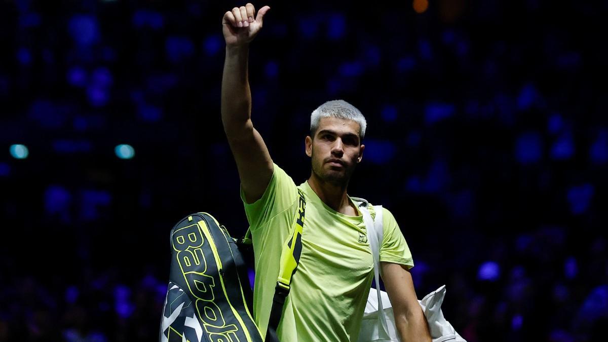 Carlos Alcaraz se despide del público de París