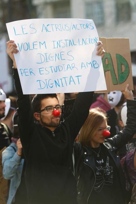 Manifestación estudiantil en Valencia en defensa de la enseñanza pública