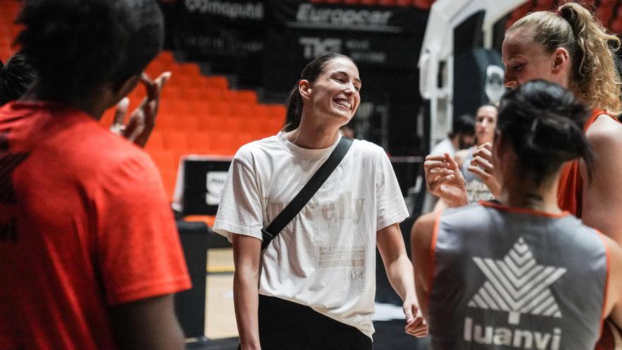 Rebecca Allen se apunta a la fiesta de bienvenida a la Euroliga en La Fonteta