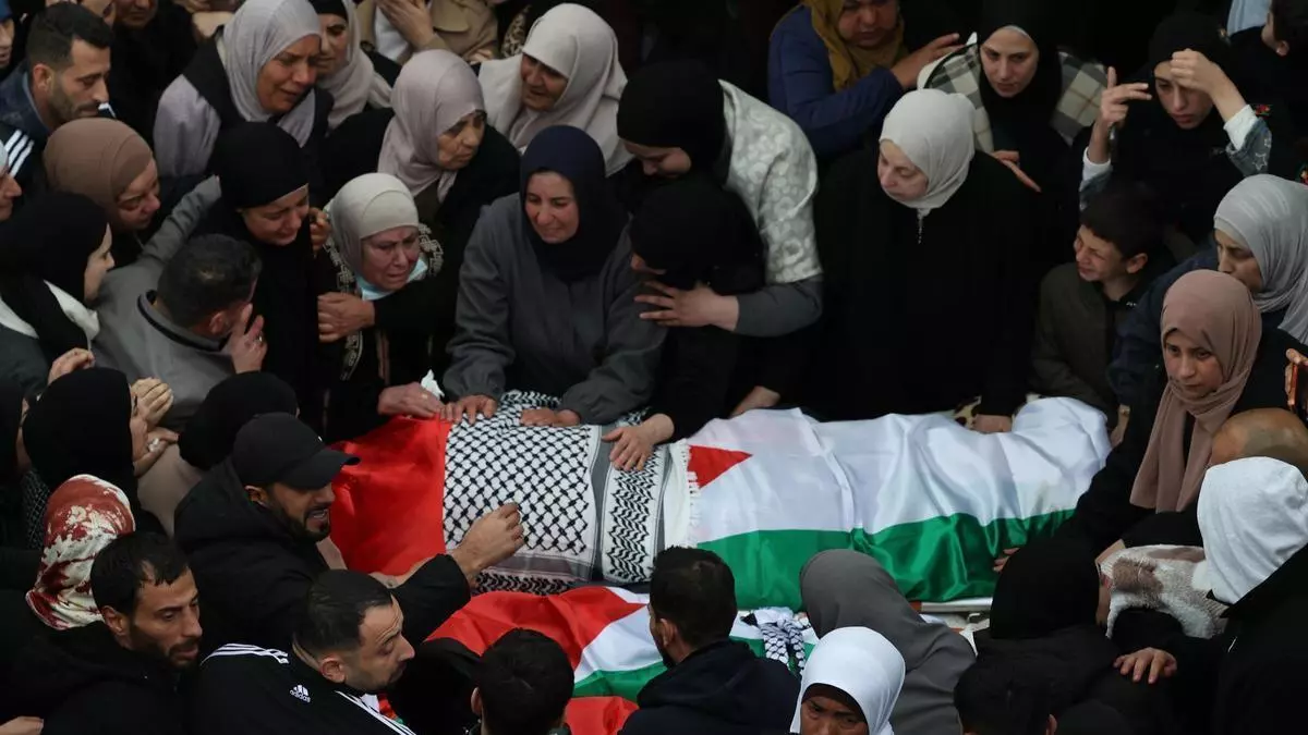 Soldados israelís matan a tiros a cuatro miembros de una familia palestina en Cisjordania