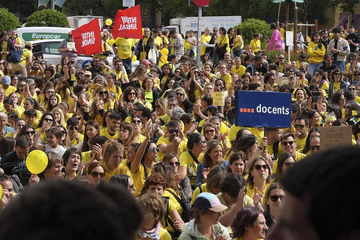 Les imatges de la protesta dels docents a la ciutat de Girona Les imatges de la protesta dels docents a la ciutat de Girona