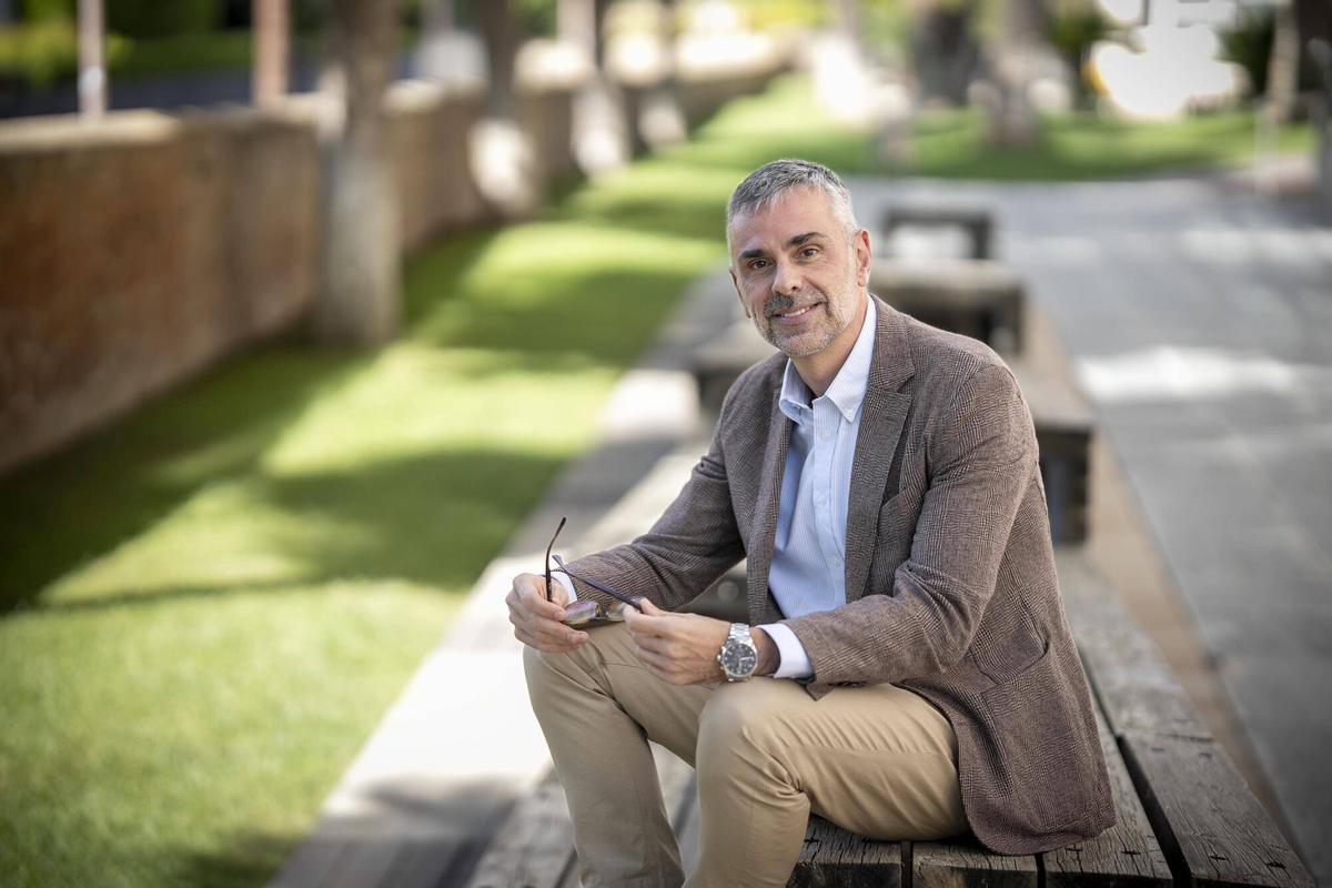 Barcelona 25/09/2025 Entrevista con el ex conseller Santi Vila en el campus de la Salle Bonanova Fotografia de Ferran Nadeu