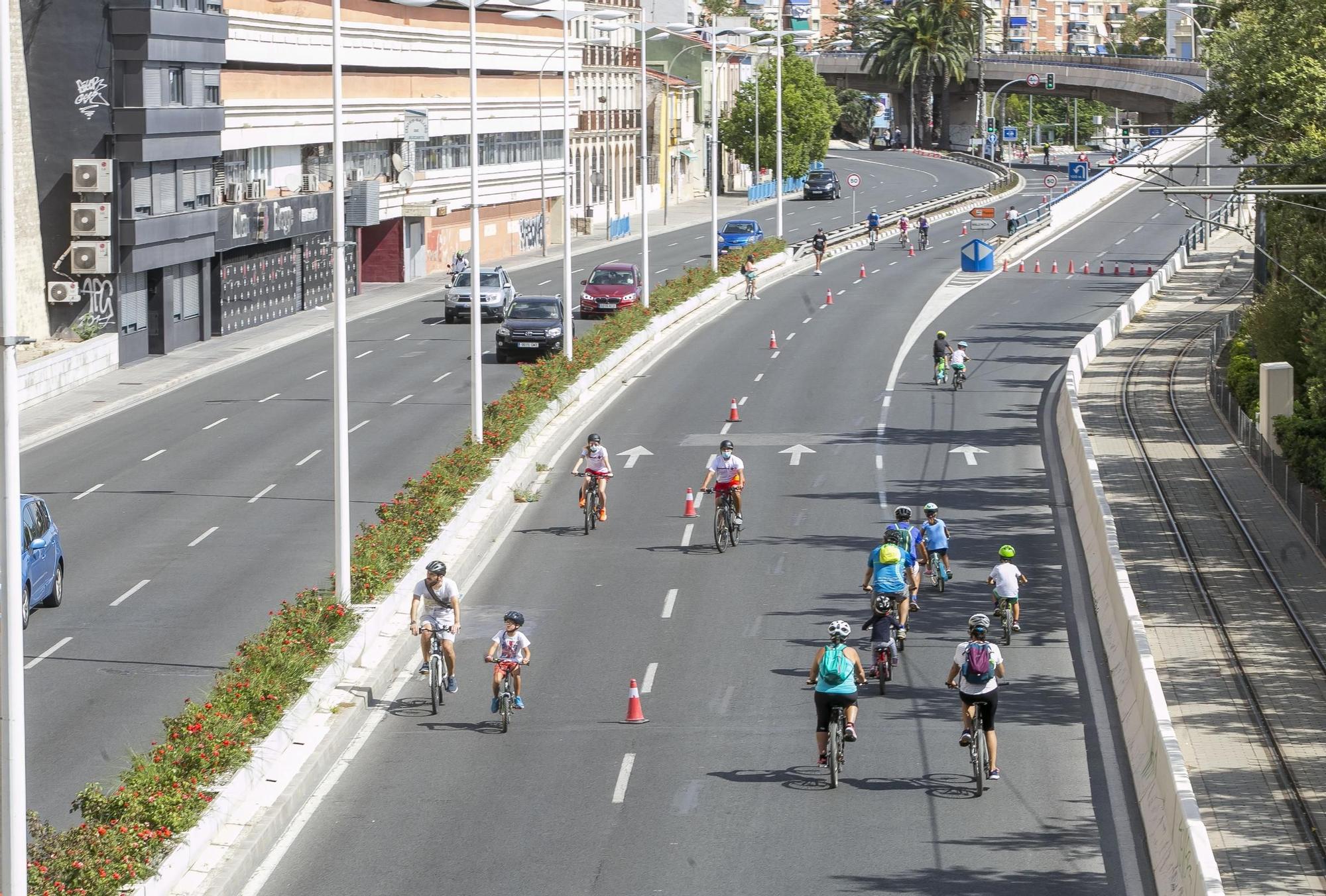 Unas 355 personas participan en la Ciclovía 2020 de Alicante