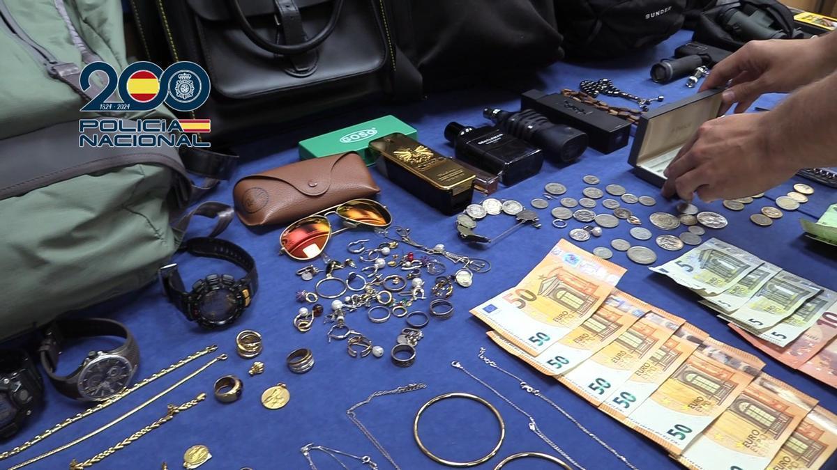 A prisión 8 hombres acusados de 13 robos en viviendas de Valencia durante la Semana Santa