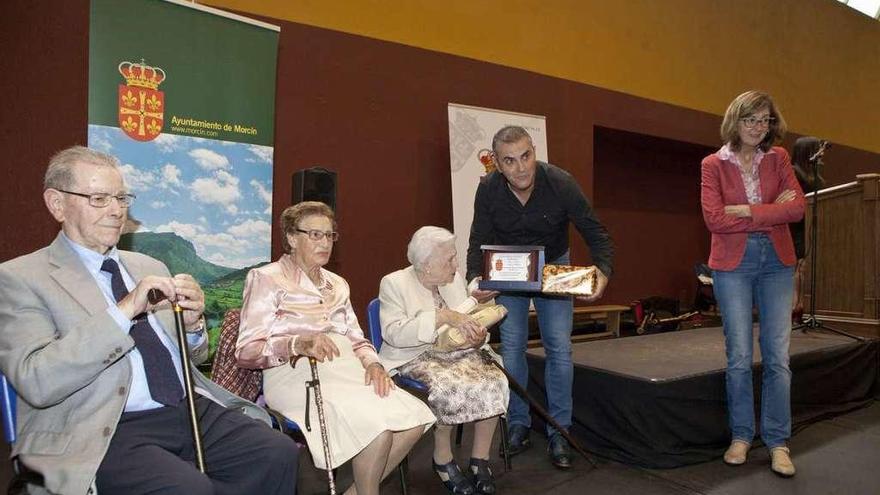 Morcín homenajea a sus mayores en La Foz