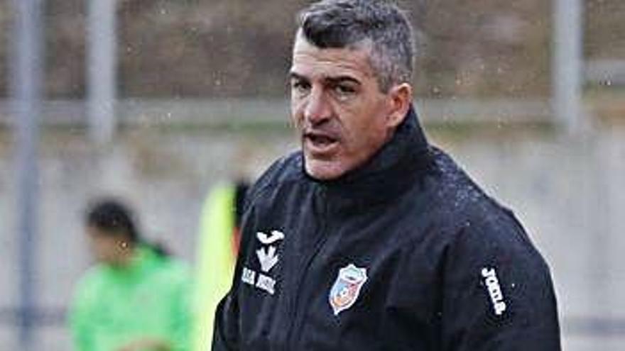 Nacho Merino, técnico de las amarillas.