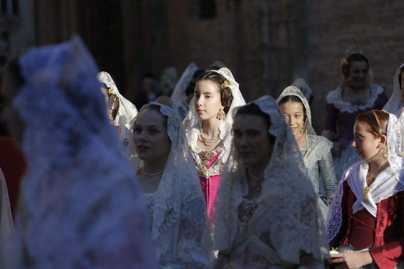 Comisiones falleras que han desfilado hasta las 18:00 horas.