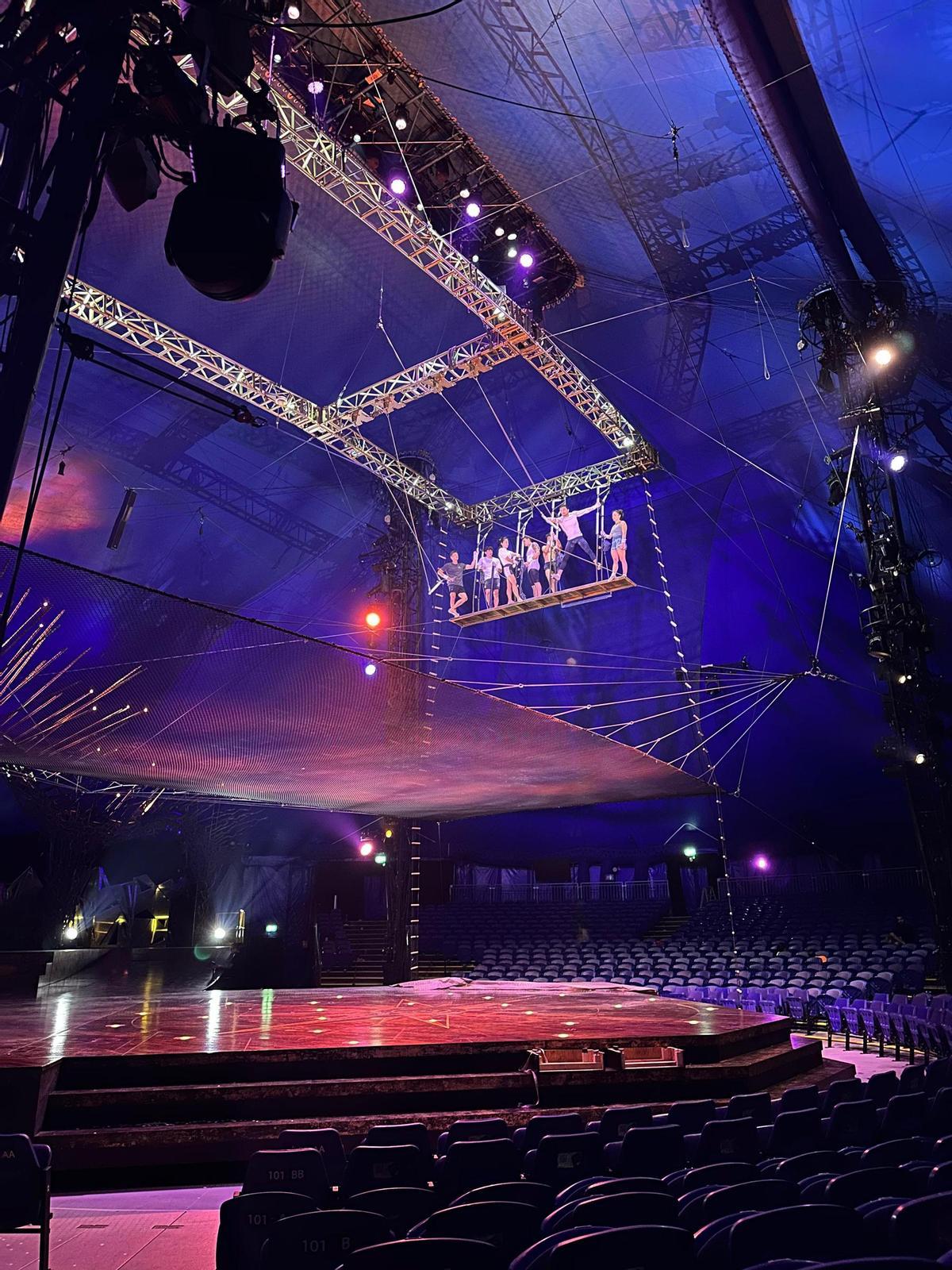 Ensayo del número Trapezio Volante en la gran carpa del Circo del Sol en Sevilla.