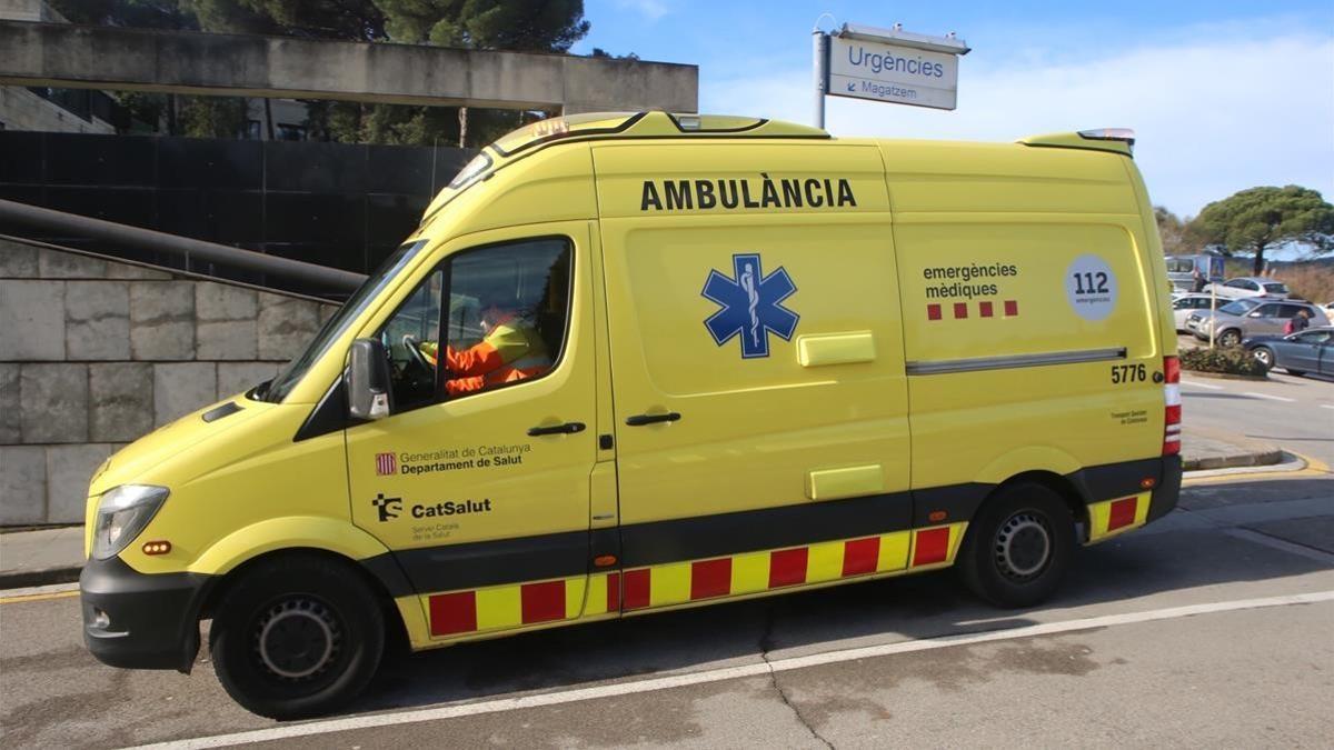 Una ambulancia.