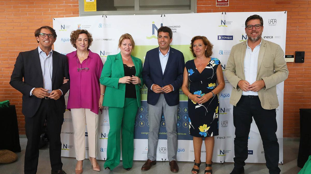 Equipo de diputados provinciales junto al presidente de la institución, Carlos Mazón, durante la inauguración