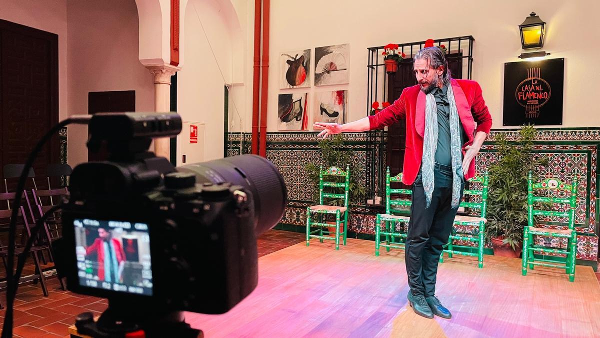 El bailarín Jesús Herrera, durante el rodaje del documental sobre José Espadero.