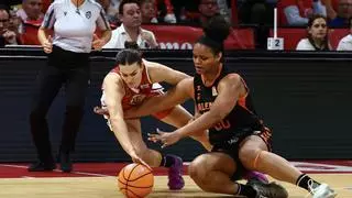 El Valencia Basket-Casademont Zaragoza de la final de Liga, en directo: así va el partido a vida o muerte en el Roig Arena