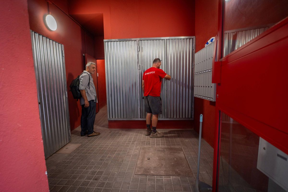 Así ha quedado una finca histórica del Raval rehabilitada como vivienda pública