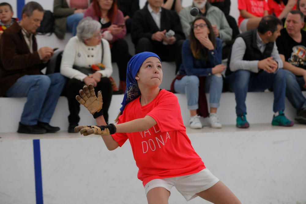 'Va de dona' en Pelayo