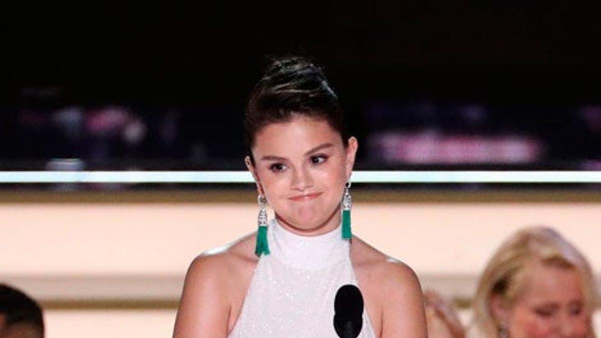 Selena Gómez en los premios Emmy 2022