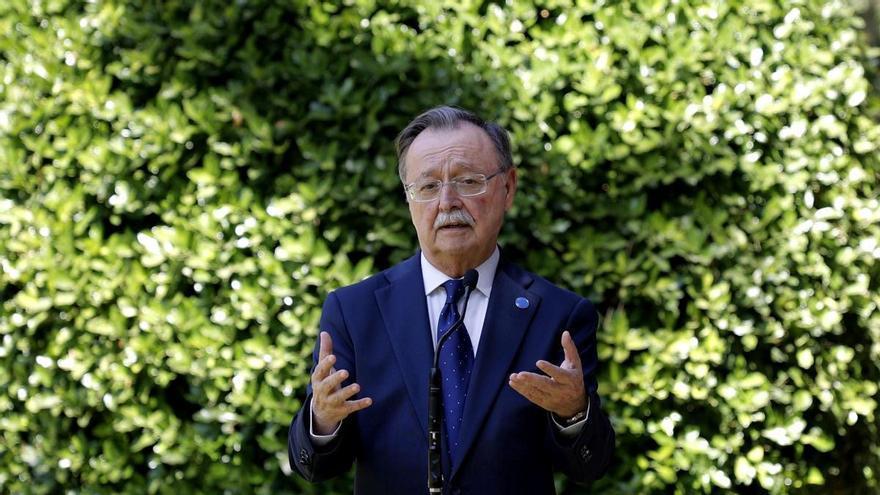 Vivas cree que quedan 6.000 migrantes ilegales en Ceuta y denuncia la "carencia de medios" en las cifras