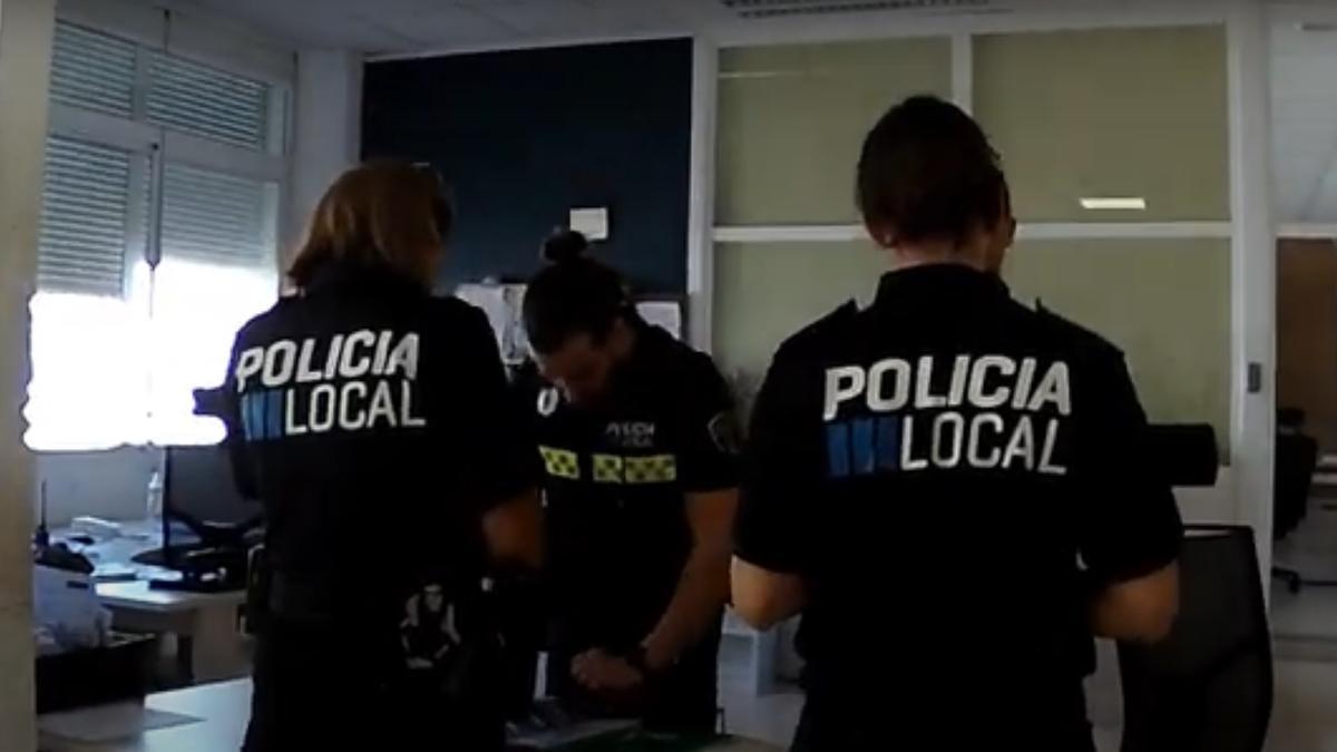 Agentes de la Policía Local de Calvià interceptaron a los acusadas.