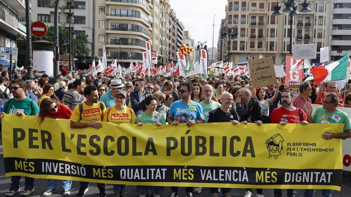 Manifestación de la tarde de la huelga en la educación valenciana del 23 de mayo de 2024