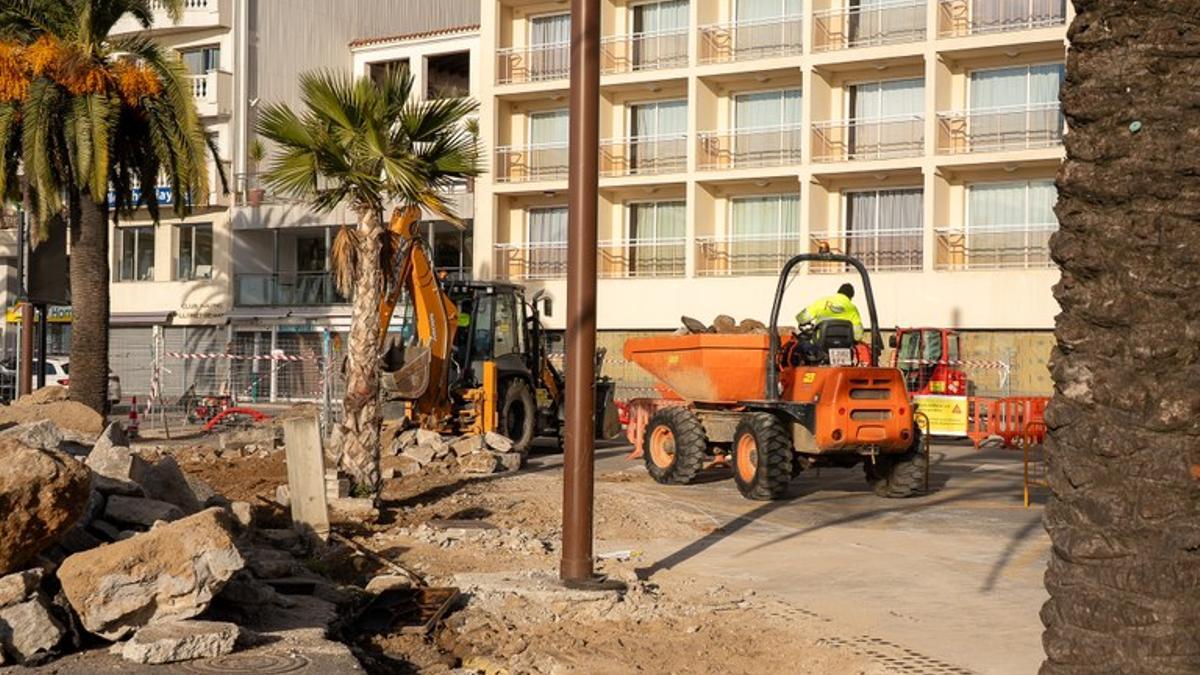 Els treballs al passeig Sa Caleta