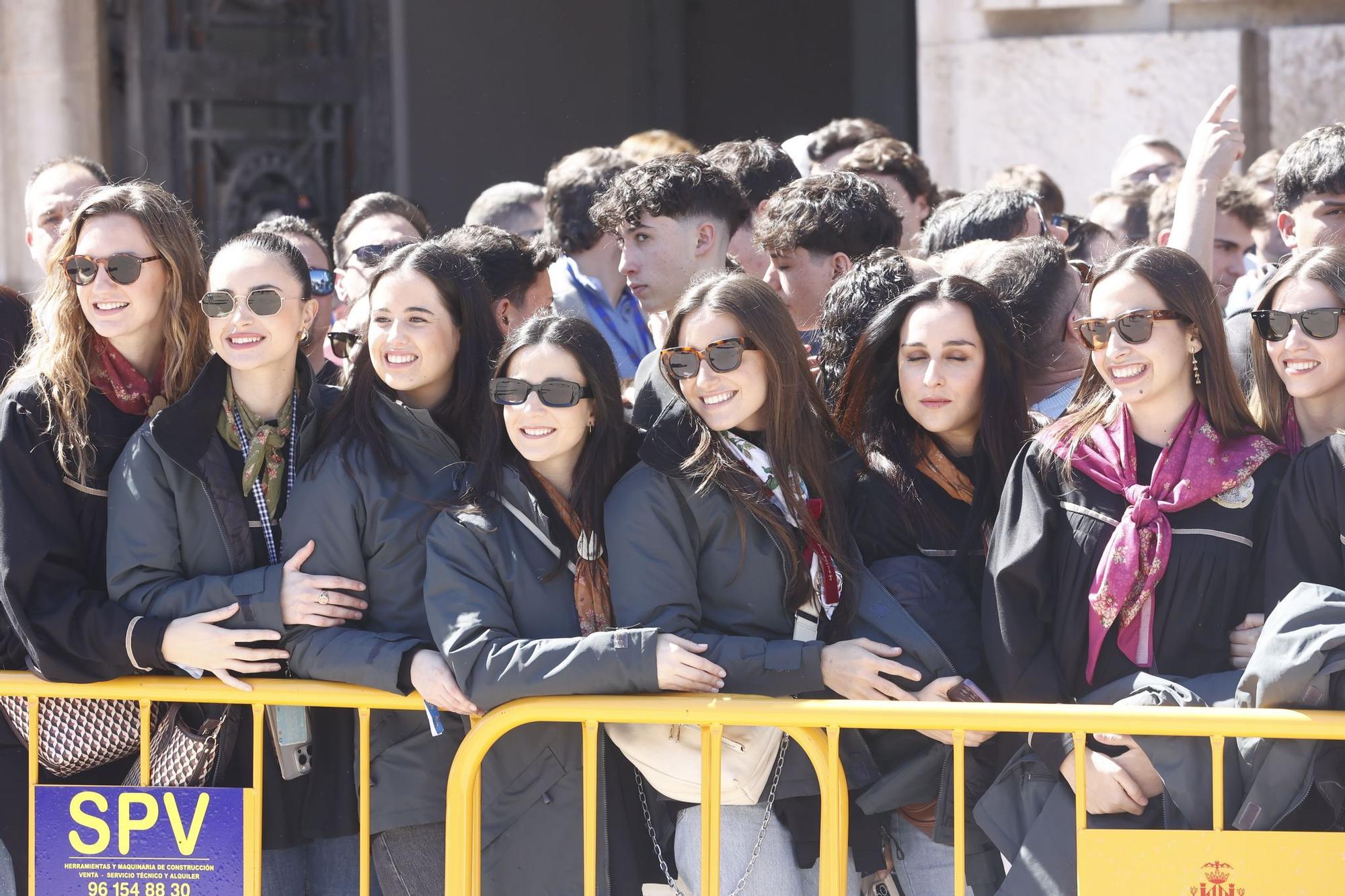 Búscate en la mascletà del sábado 15 de marzo