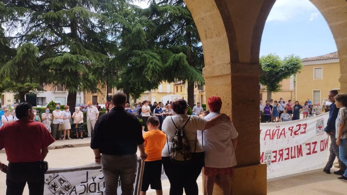 Tábara, Sayago y Villanueva del Campo rugen en defensa de la sanidad rural 