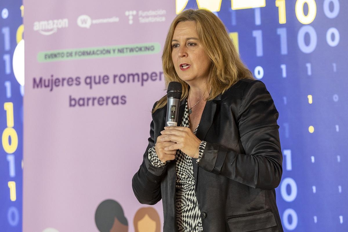 La concejala de Promoción de la Ciudad y Captación de Inversiones, Rosa Sánchez, en el evento de Amazon y Womenalia.