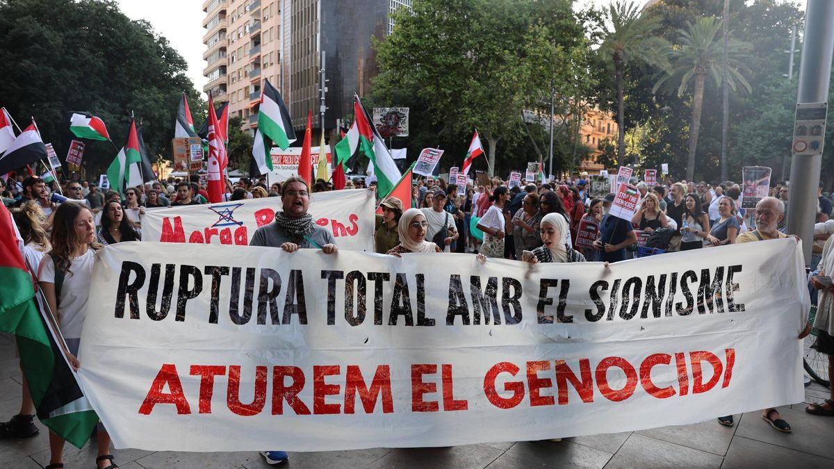Multitudinaria manifestación por Palestina en Palma