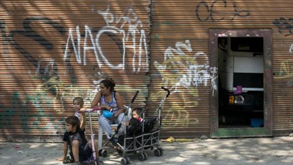 DOS VECES la inversión del Gobierno español en luchar contra la pobreza infantil (100 m).