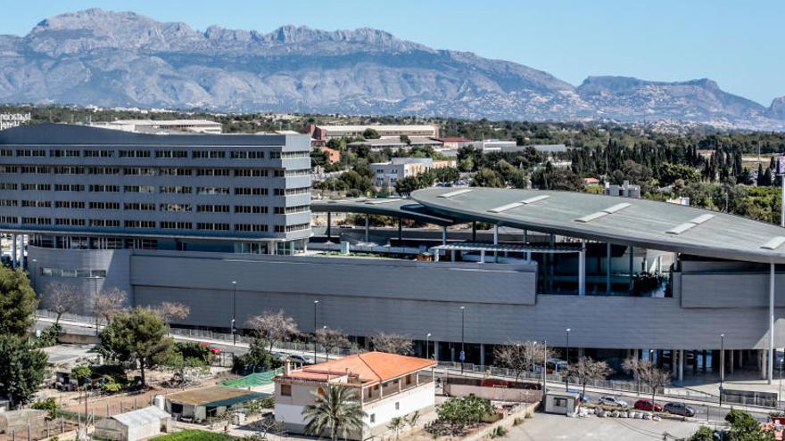 PSOE, Liberales y Compromís piden una comisión de investigación sobre la estación de autobuses