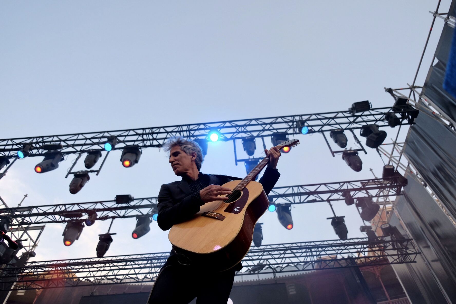 Mikel Erentxun, en concierto en el Brisa Festival.