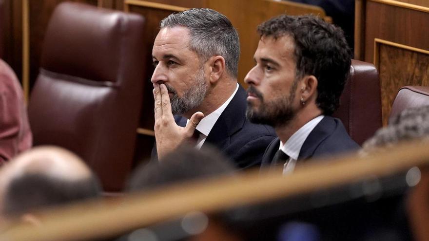 Abascal cierra el curso más convulso de Vox resistiendo a los críticos y gobernando de nuevo con el PP