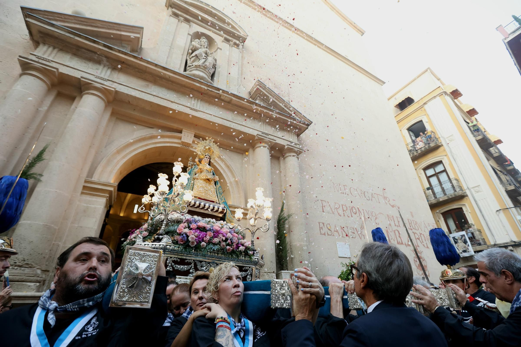 Alicante honra a la Virgen del Remedio con una solemne procesión en su 75º aniversario como Alcaldesa Perpetua