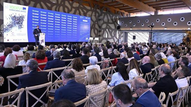 Imagen de la asamblea general de Ucomur celebrada en 2025.