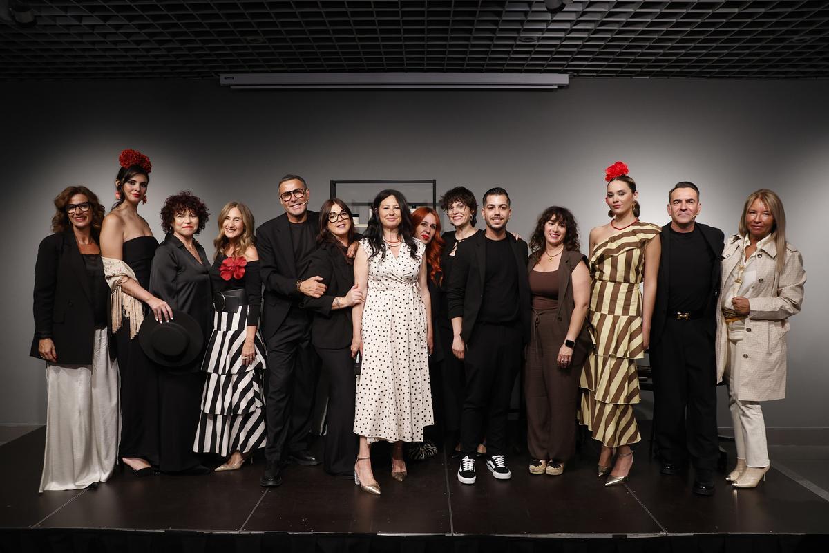 Asistentes a la masterclass de los estilistas Dioni Barrera y Jorge Arrizabalaga en la Fundación Cajasol.